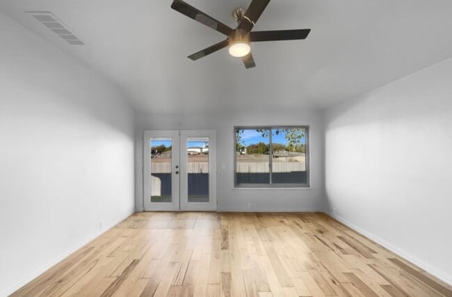 Photo - 1608 Desperado Rd