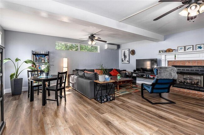 Photo - 601 NW 34th Ter