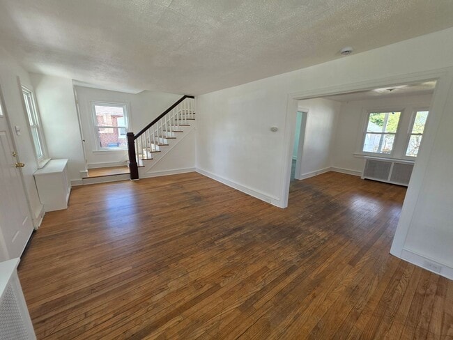 Photo - 19 Champlain Ave