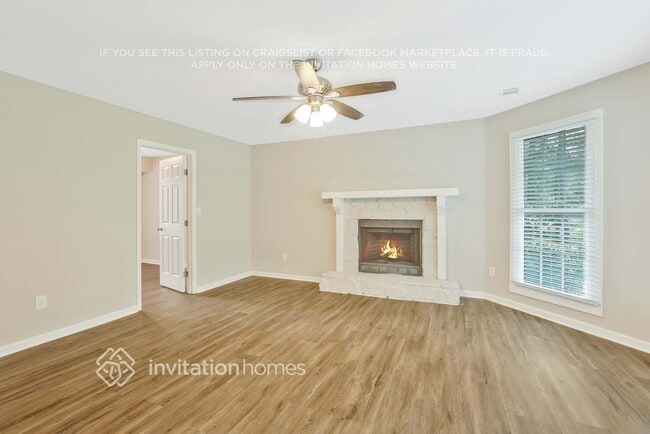 Photo - 3828 Willow Wood Way NW