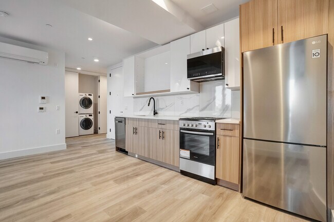 Photo - 1634 Church Ave Unidad 2E