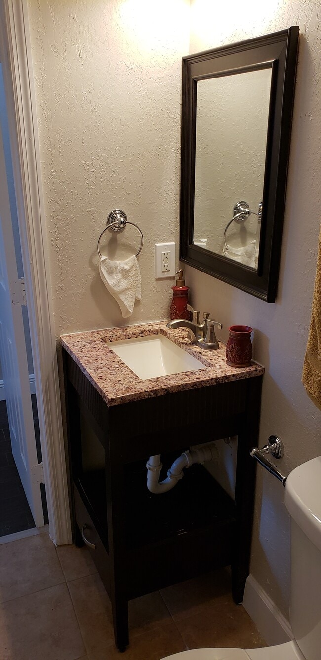 Photo - 1511 Grayson Dr Unit 2
