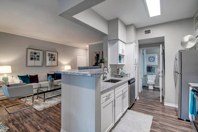 Photo - The Lodge at River Park