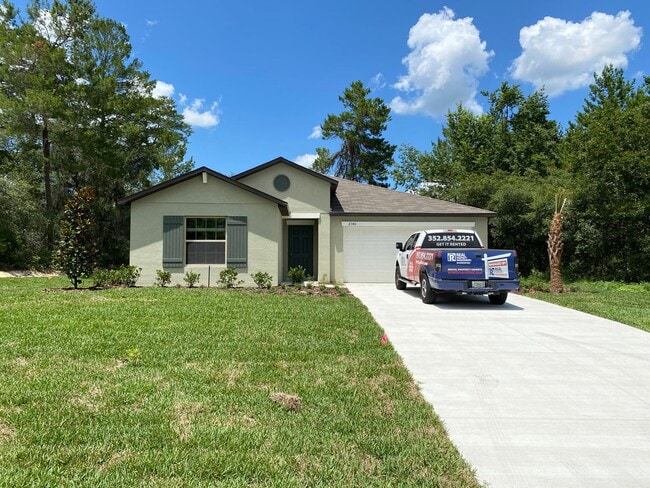 Building Photo - SW location 4/2/2 **WON'T LAST**