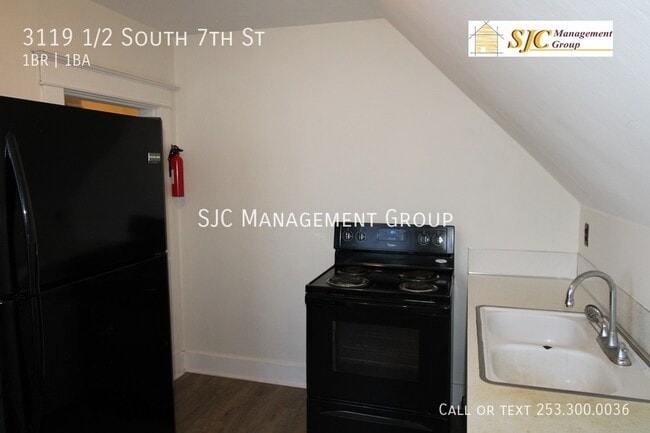 Photo - 3119 1/2 South 7th St -