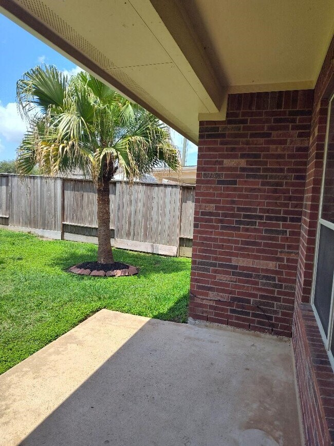 6327 Bonnie Chase Ln