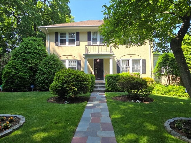 Building Photo - 89 Park Dr Rental