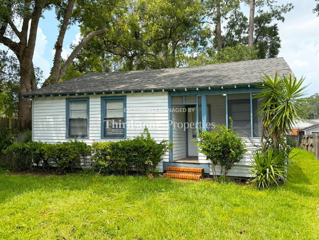 Building Photo - 4833 Kingsbury St Rental