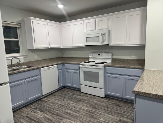 Photo - 800 Sycamore St