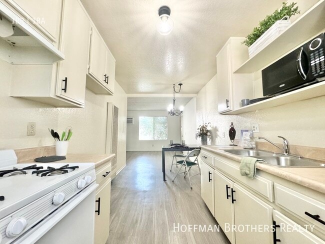 Photo - 18545 Burbank Blvd Unit 20