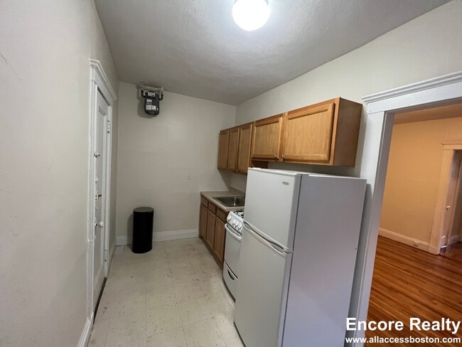 109 Brainerd Rd Unit 3