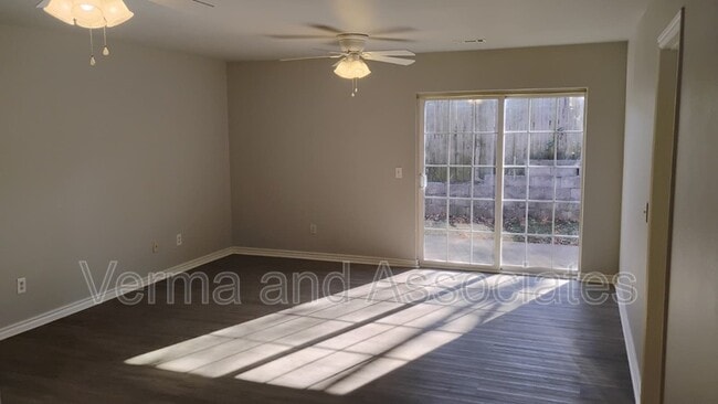 Photo - 281 Graystone Cir