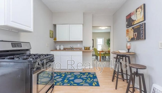 Photo - 1015 N 30th Ave