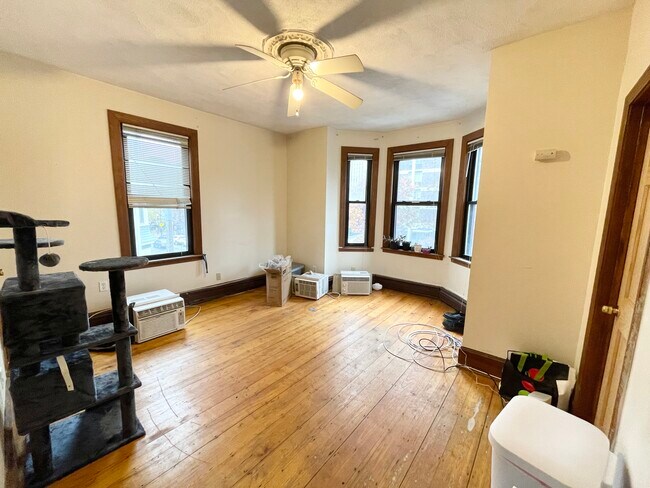 Photo - 1568 Tremont St Unit 2