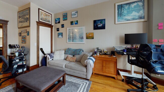 Photo - 1868 Commonwealth Avenue