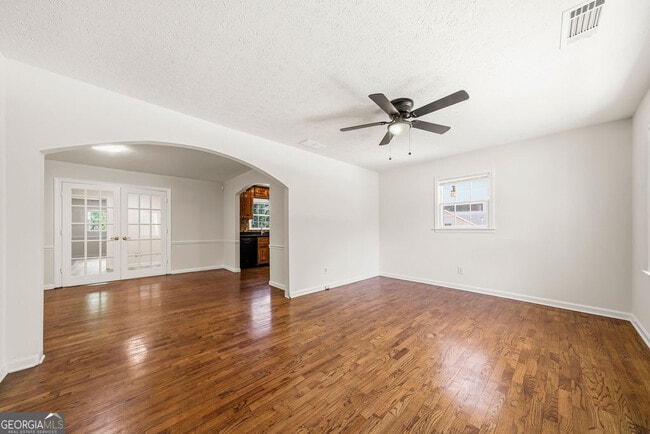 Photo - 3940 Hubert Dr