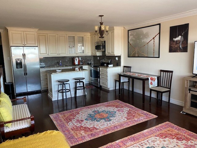 Photo - 5176 Dundas St W Unit A