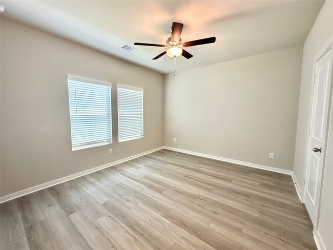 Photo - 12324 Ridge Top Dr