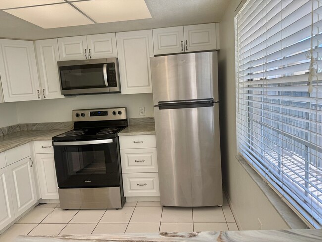 Photo - Dunedin 55+ 2/1 Condo