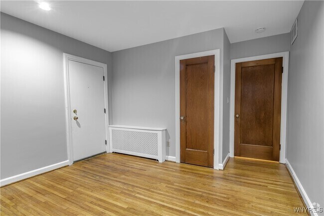 Building Photo - 949 Delaware Ave Rental