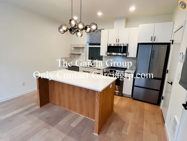 Photo - 3025 SE Division St