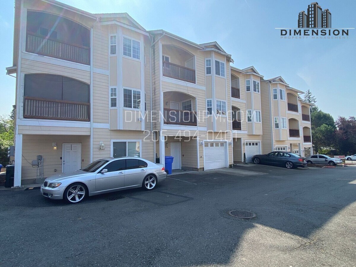 Photo - Heart of Renton! Amazing 4 bed, 3.5 bath R...