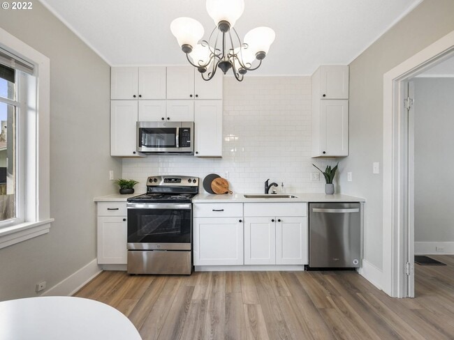 Photo - Fabulous Foster