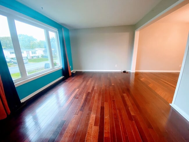 Photo - 23 Dowdall Cres