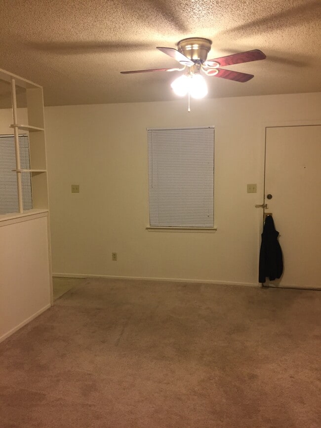 Photo - 310 S Industrial St Unit 3