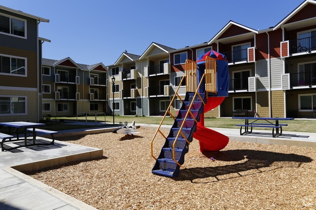 Quilceda Creek Apartment Homes