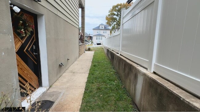 Photo - 239 Morningside Ave Unit Ground Level #1