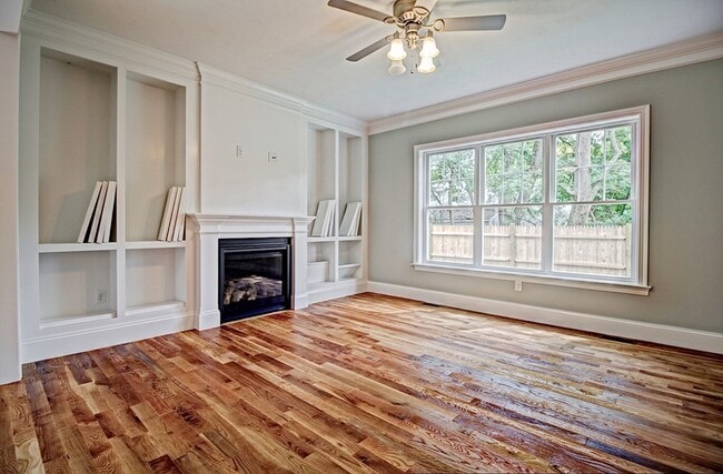 Photo - 167 N Main St