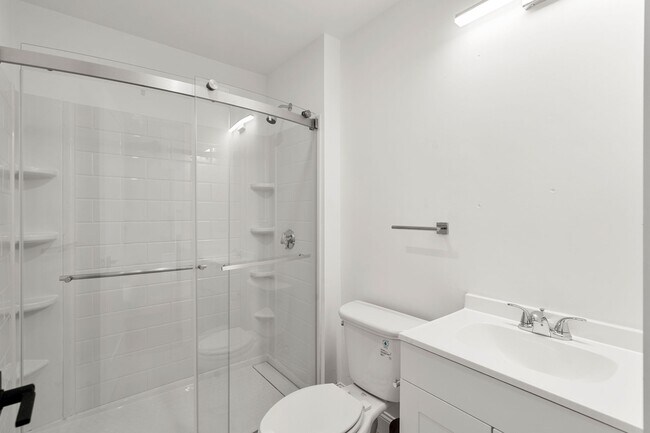 Photo - 80 Patten St Unidad 2