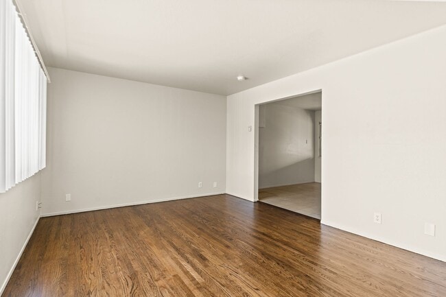 Photo - 1545 166th Ave