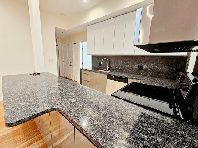 1803 Beacon St Unit 7