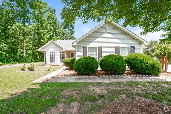 Building Photo - 155 Akers Lake Dr Rental
