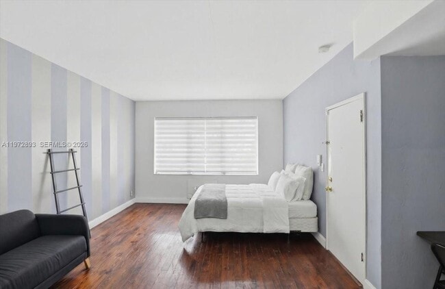 Photo - 736 12th St Unit 7