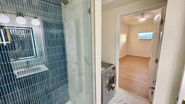 Building Photo - 2928 Piedmont Dr Unit Bottom Rental