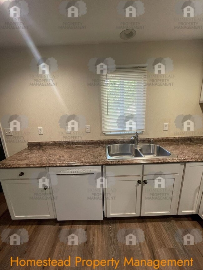 Photo - 595 Unit 127