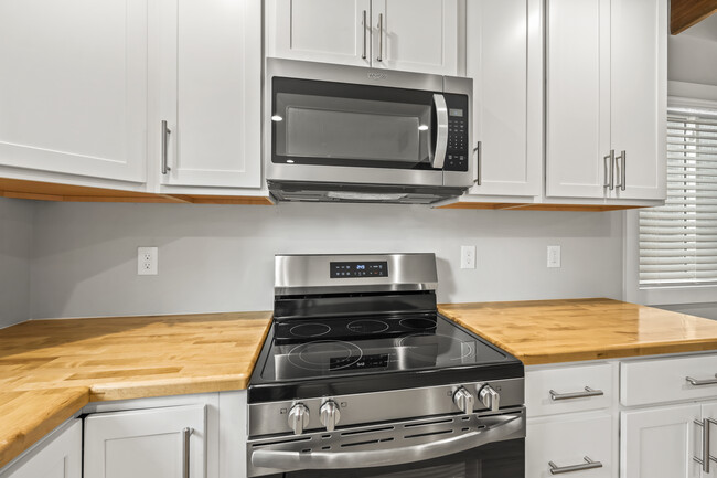 Photo - West AVL Cottage 107