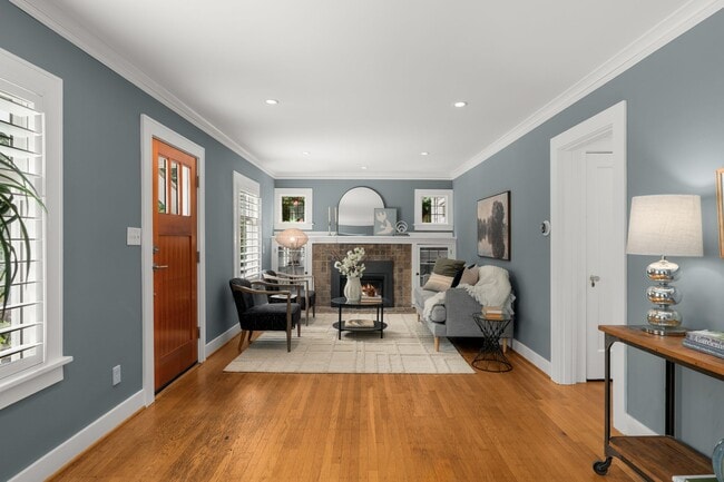 Photo - 316 W Newell St