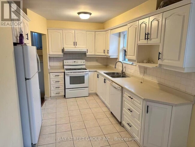 Photo - 40 Bellbury Crescent