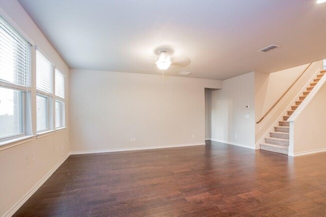 1348 Eagle Ray St