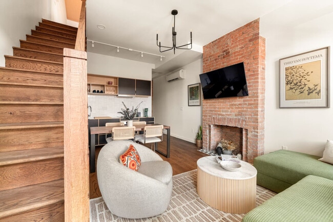 Photo - 1510 Race St Unidad SI ID1056159P