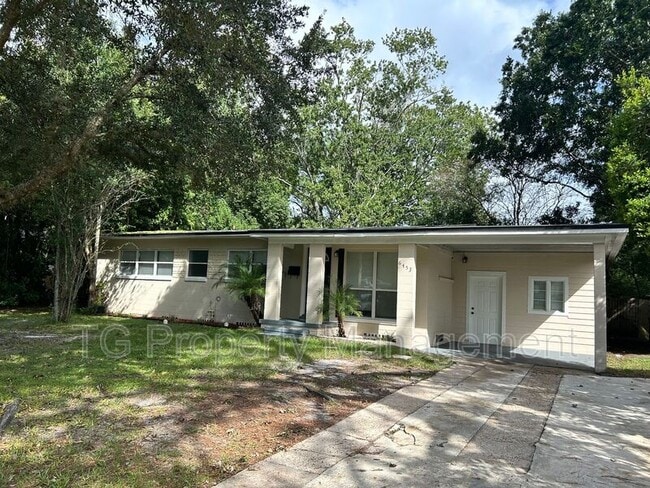 Building Photo - 6453 Burgundy Rd S