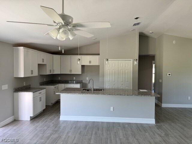 Photo - 3223 57th St W