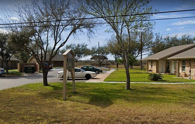 Photo - 711 N Sigrid Ave Unidad #711
