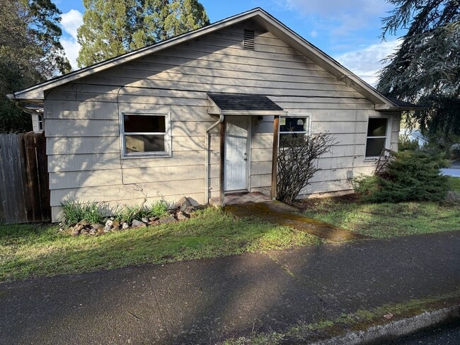 Photo - Updated 2 bedroom 1 bath duplex in Eugene!