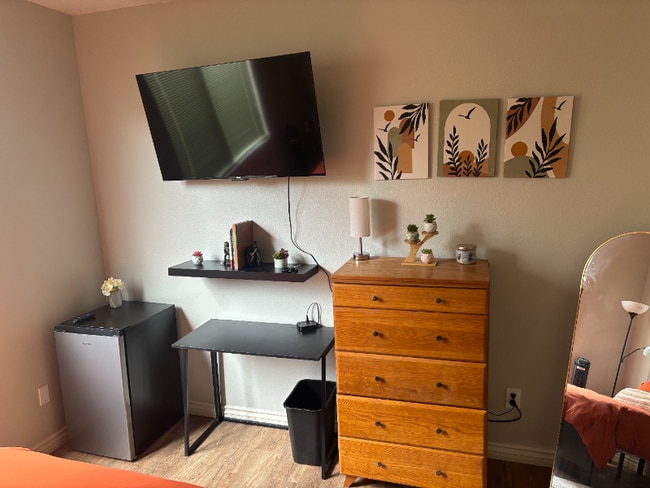 Photo - 4760 Sandalwood Way