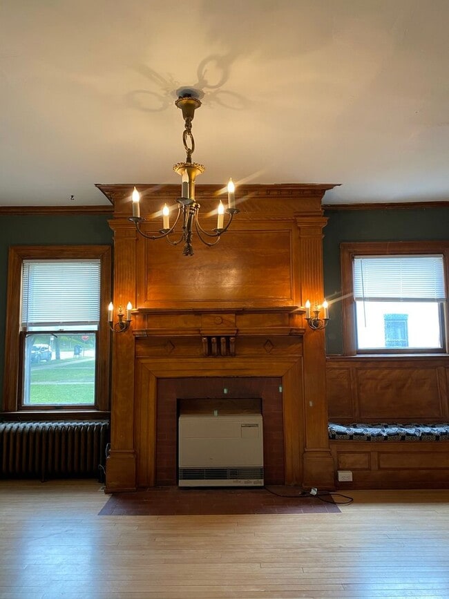 Building Photo - 207 S Union St Unit 207 South Union St #1